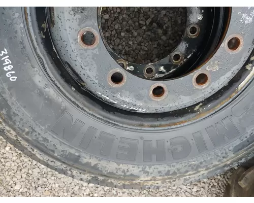 11R22.5 Other Tire and Rim
