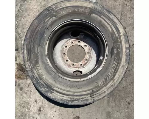 11R22.5 Other Tire and Rim