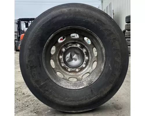 11R22.5 Other Tire and Rim