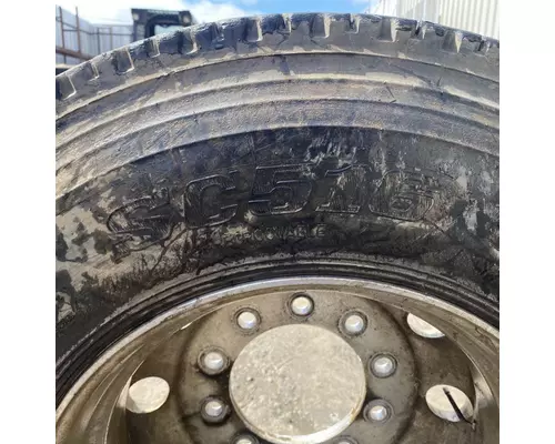 11R22.5 Other Tire and Rim