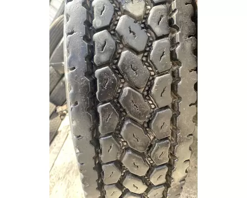 11R22.5 Other Tire and Rim