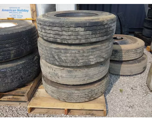 Tire And Rim 11R22.5 Other Machinery And Truck Parts