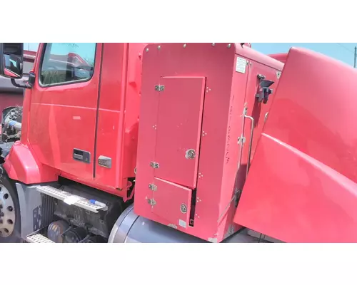 2 CYLINDERS BEHIND CAB ENCLOSED CNG FUEL SYSTEM