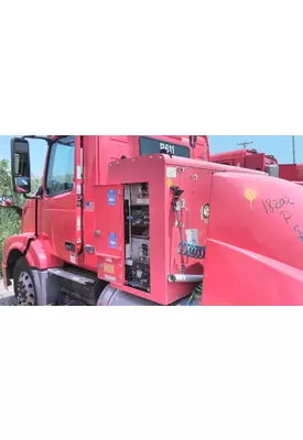 2 CYLINDERS BEHIND CAB ENCLOSED CNG FUEL SYSTEM