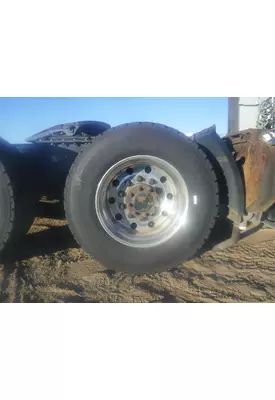 22.5 REAR SUPER SINGLE Tires