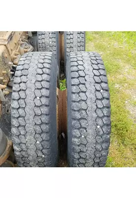 275/80R 22.5 Dunlop Tires