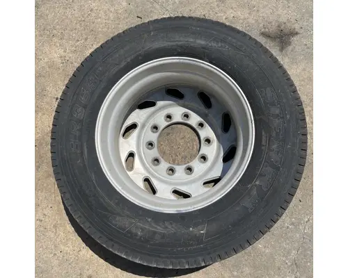 285/75R24.5 Other Tire and Rim