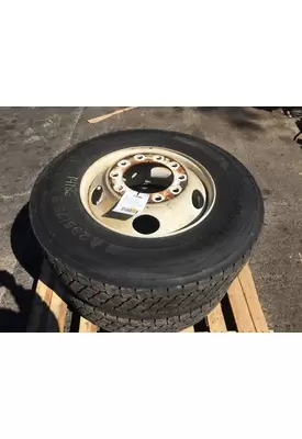 295/75/R22.5  Tire and Rim