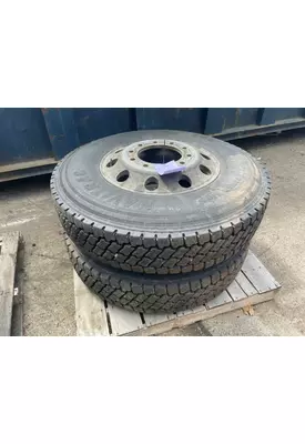 295/75/R22.5  Tire and Rim