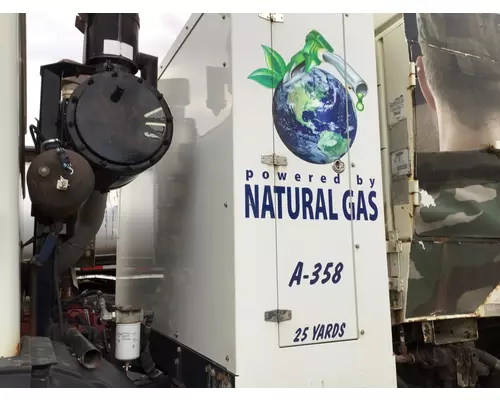 3 CYLINDERS BEHIND CAB ENCLOSED CNG FUEL SYSTEM