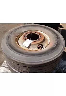 315/80/R22.5  Tire and Rim