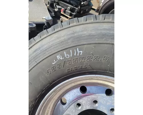 ALCOA 22.5x12.25 HP Tire and Wheel