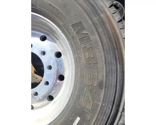 ALCOA 22.5x12.25 HP Tire and Wheel