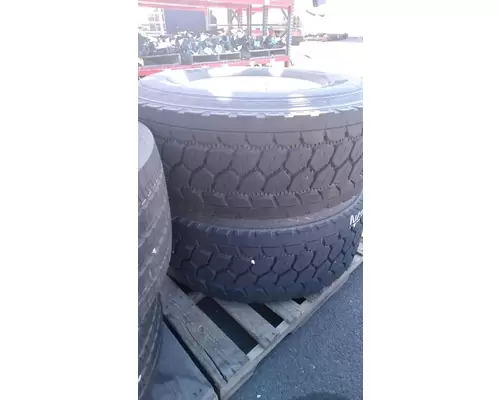 ALCOA 22.5x12.25 HP Tire and Wheel