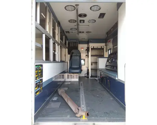 AMBULANCE BODY HORTON TRUCK BODIES, BOX VANFLATBEDUTILITY