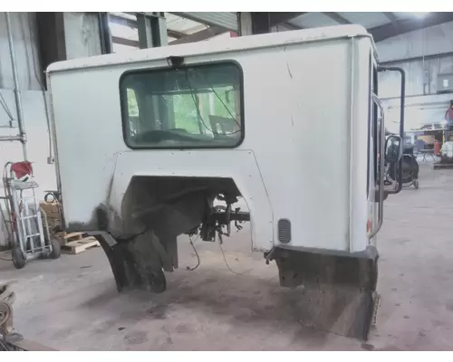 AMERICAN LAFRANCE CONDOR (BASE TRUCK) CAB