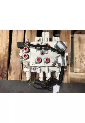 ASV RT120 FORESTRY Equip Hydraulic Valve