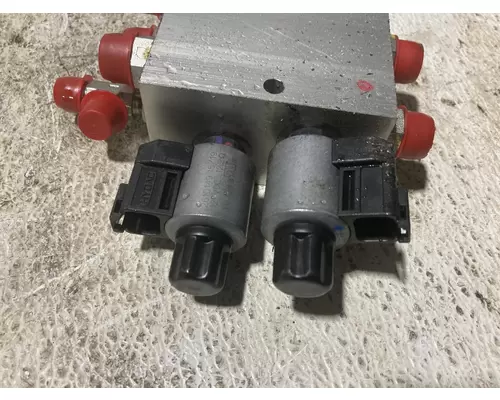 ASV RT40 Equip Hydraulic Valve