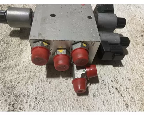 ASV RT40 Equip Hydraulic Valve