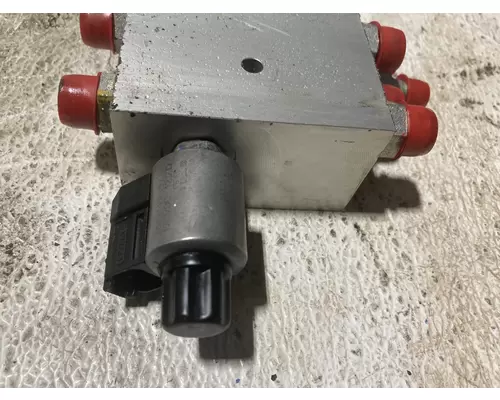 ASV RT40 Equip Hydraulic Valve