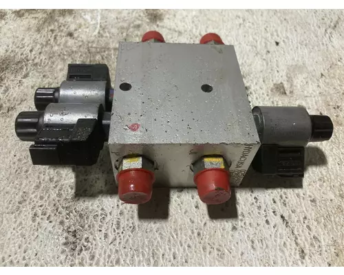 ASV RT40 Equip Hydraulic Valve