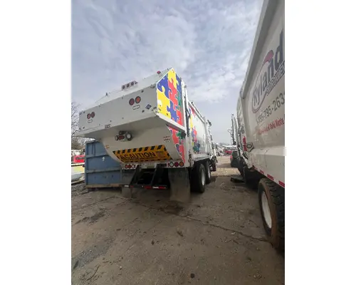 AUTOCAR ACX Xpeditor Complete Vehicle