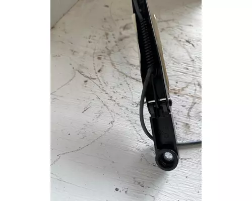 AUTOCAR ACX64 Windshield Wiper Arm