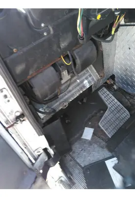 AUTOCAR ACXXPEDITOR CAB