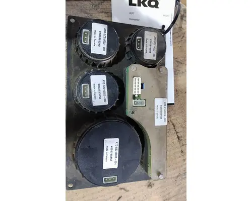 AUTOCAR ACXXPEDITOR GAUGE CLUSTER