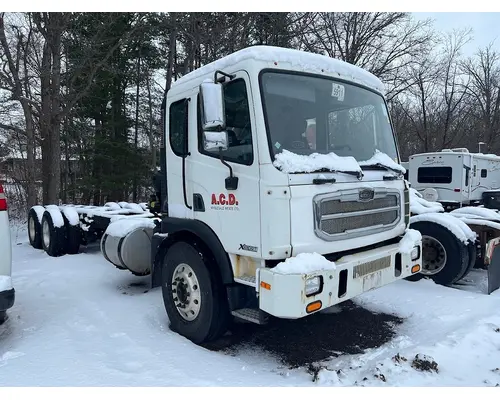 AUTOCAR AUTOCAR Complete Vehicle