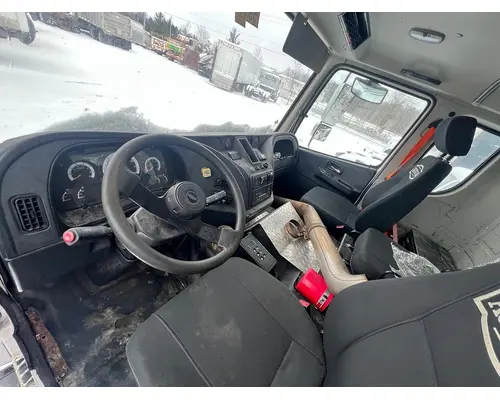 AUTOCAR AUTOCAR Complete Vehicle