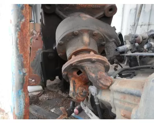 AUTOCAR DC102 Transfer Case Assembly
