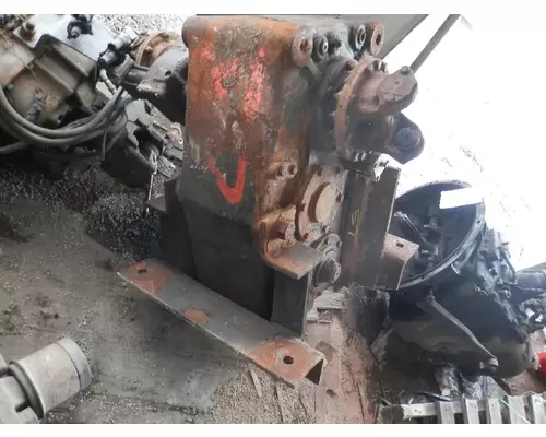AUTOCAR DC102 Transfer Case Assembly