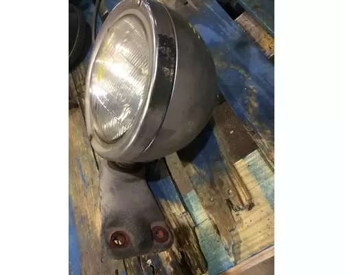 AUTOCAR DK HEADLAMP ASSEMBLY