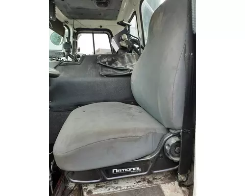 AUTOCAR WXLL (LOW LEVEL) SEAT, FRONT