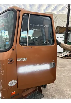 AUTOCAR  Door Assembly, Front