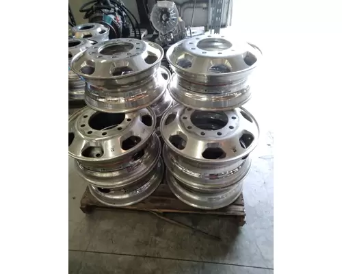 Wheel ALCOA Kenworth Signature 22.5 HP High Mountain Horsepower
