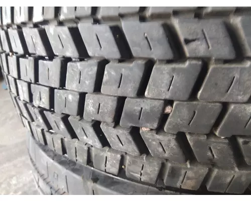 All MANUFACTURERS 225/70R19.5 TIREWHEEL