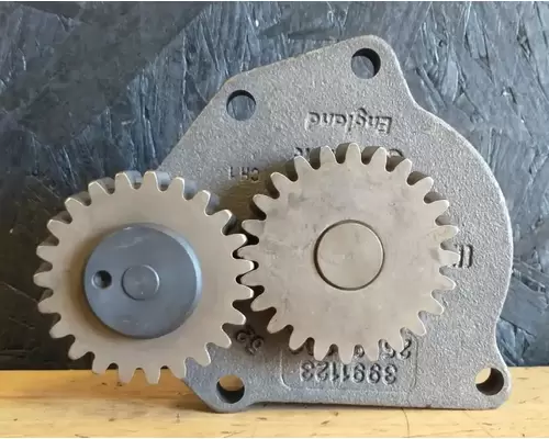 American La France CONDOR Oil Pump