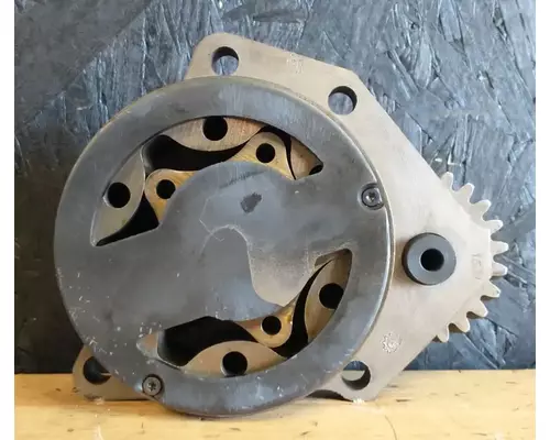 American La France CONDOR Oil Pump