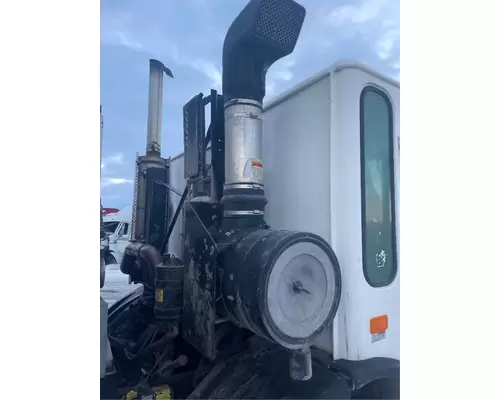 American LaFrance CONDOR Air Cleaner