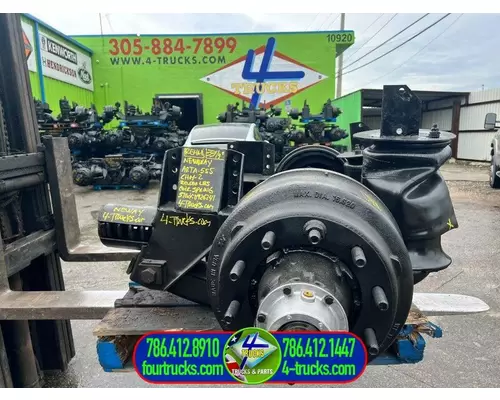 Autocar ARTA 555 Tag Axle