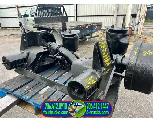 Autocar ARTA 555 Tag Axle