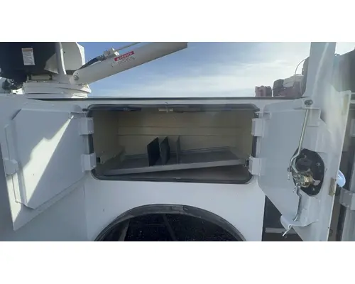 Autocrane C4500 Box  Bed