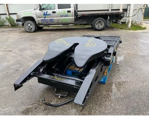 BARTLETT DOUBLE PISTON Fifth Wheel