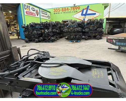 BARTLETT HYDRAULIC Fifth Wheel