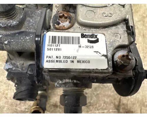 BENDIX 5013735 Brake Valve (Air)
