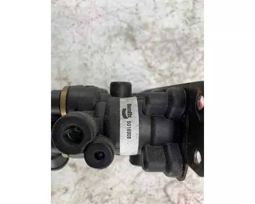 BENDIX 5018303 Brake Valve (Air)