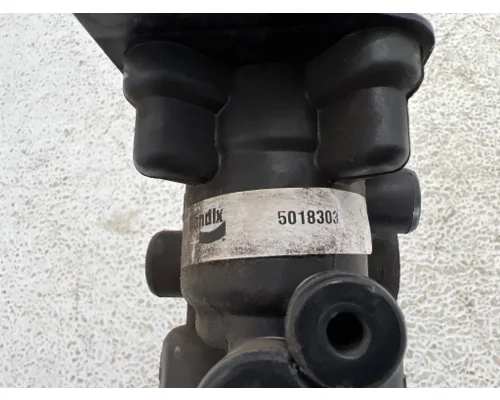 BENDIX 5018303 Brake Valve (Air)