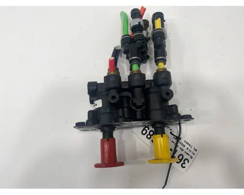 BENDIX 579 Brake Proportioning Valve